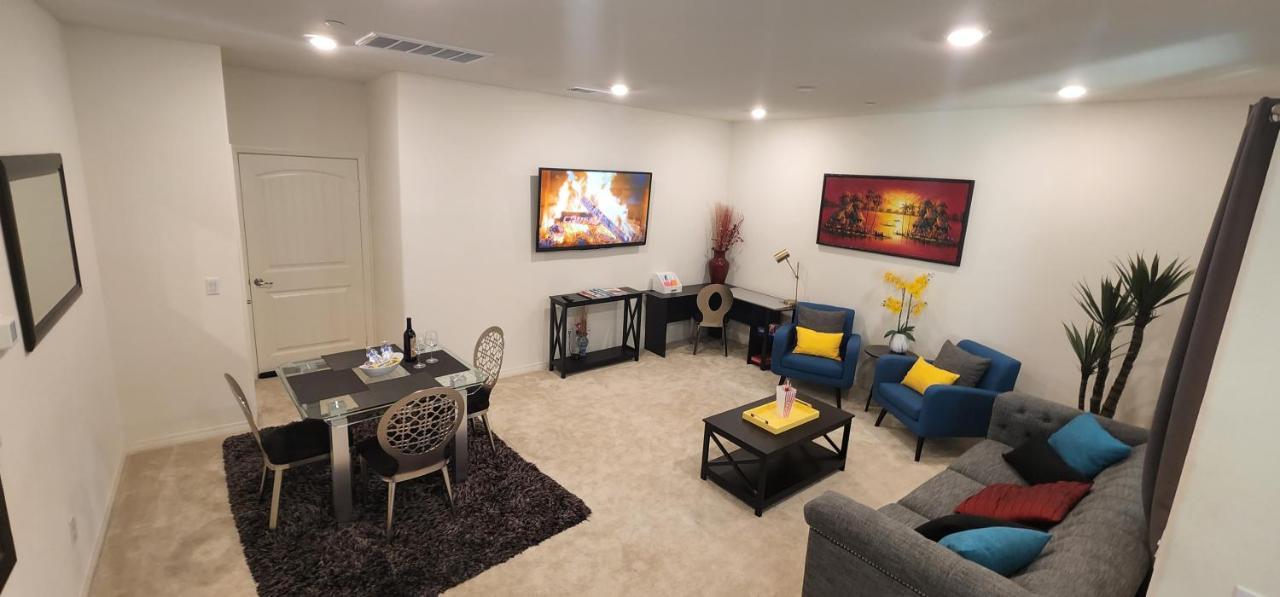 Private Lux Apartment In A New Community Fontana Exterior photo